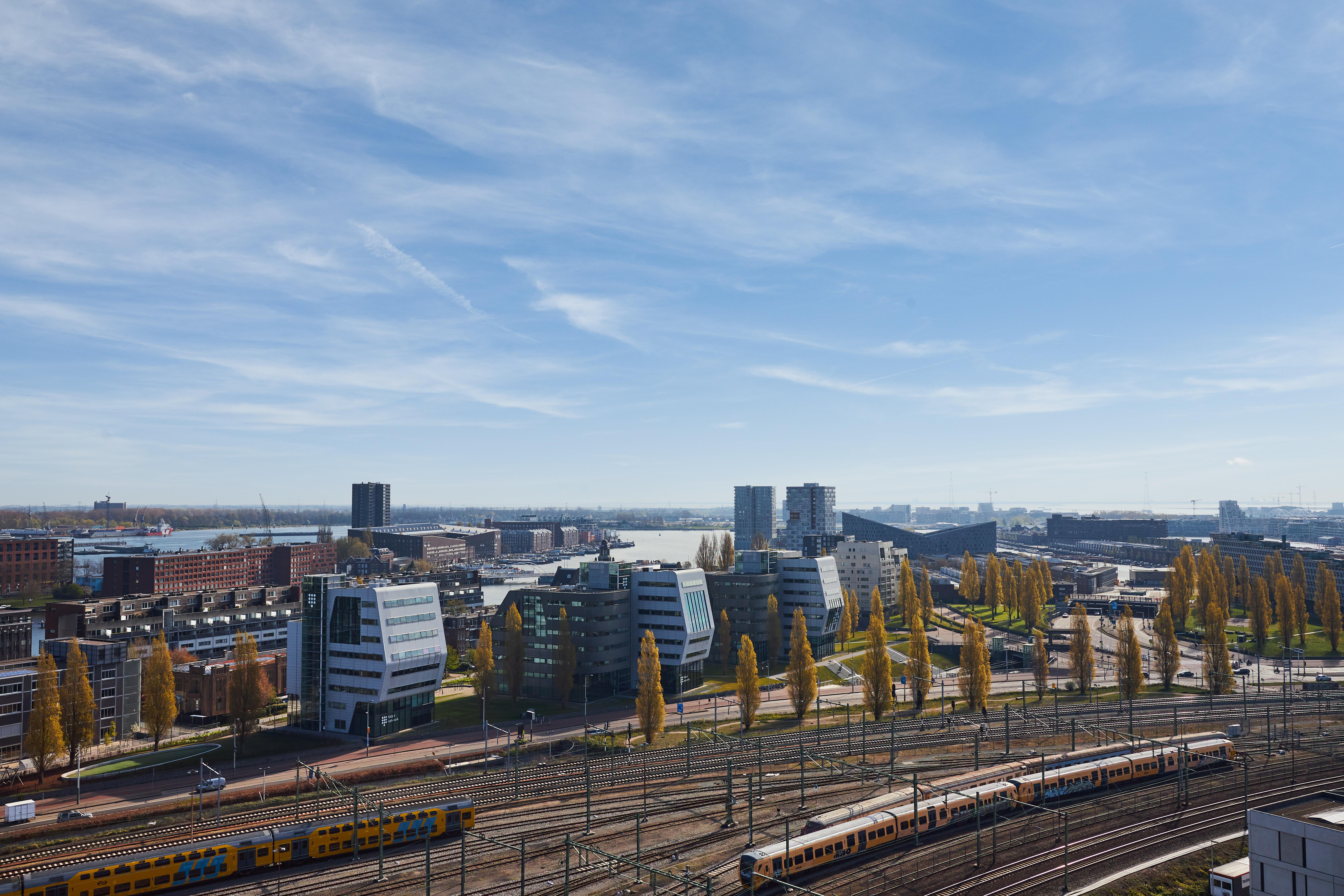 Inntel Hotels Amsterdam Landmark エクステリア 写真 The view of the city from the top of the tower