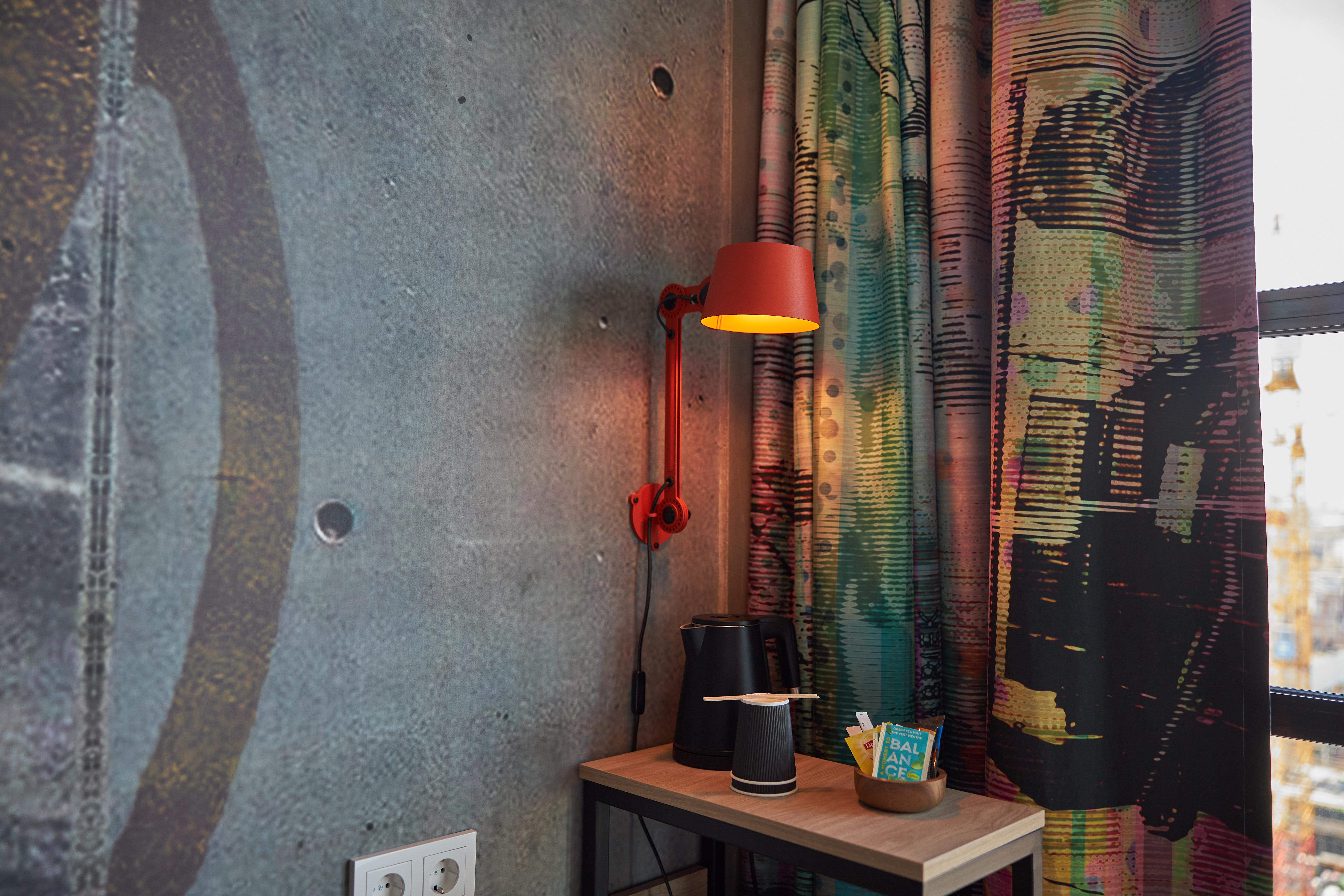 Inntel Hotels Amsterdam Landmark エクステリア 写真 The curtain of the room